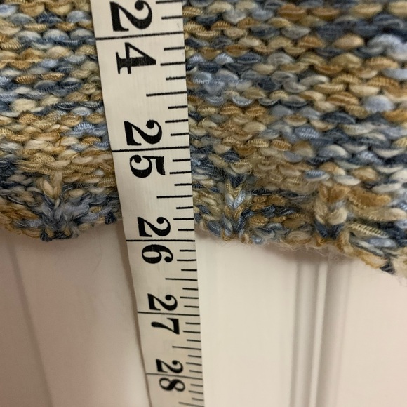 Affluent sleeveless sweater size Medium. Blue and tan mix colors.  NWT - Picture 8 of 9